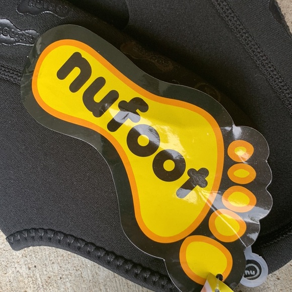 Nufoot Neoprene Sandals - Picture 5 of 8